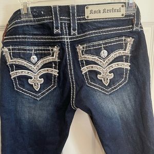 Women’s Rock Revival size 28 Karla Skinny Jeans